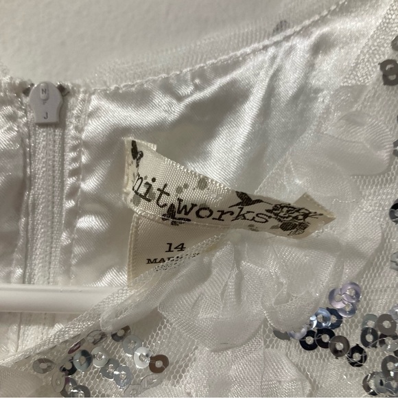 Girls dresses size 12/14 - Picture 5 of 6